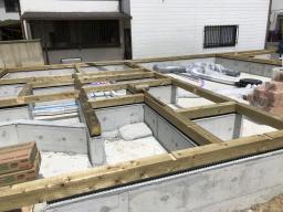 土台敷き状況②