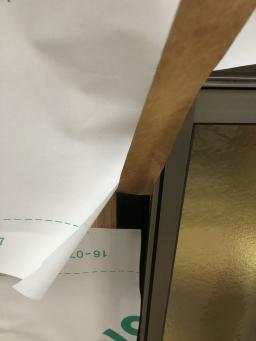 両面テープになってます