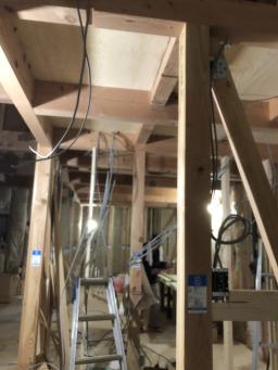 内部造作工事中です